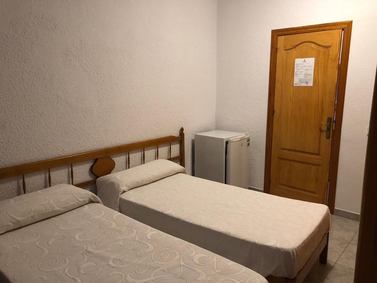 Hotel Casa De Huespedes El Almendro Ibiza città Esterno foto